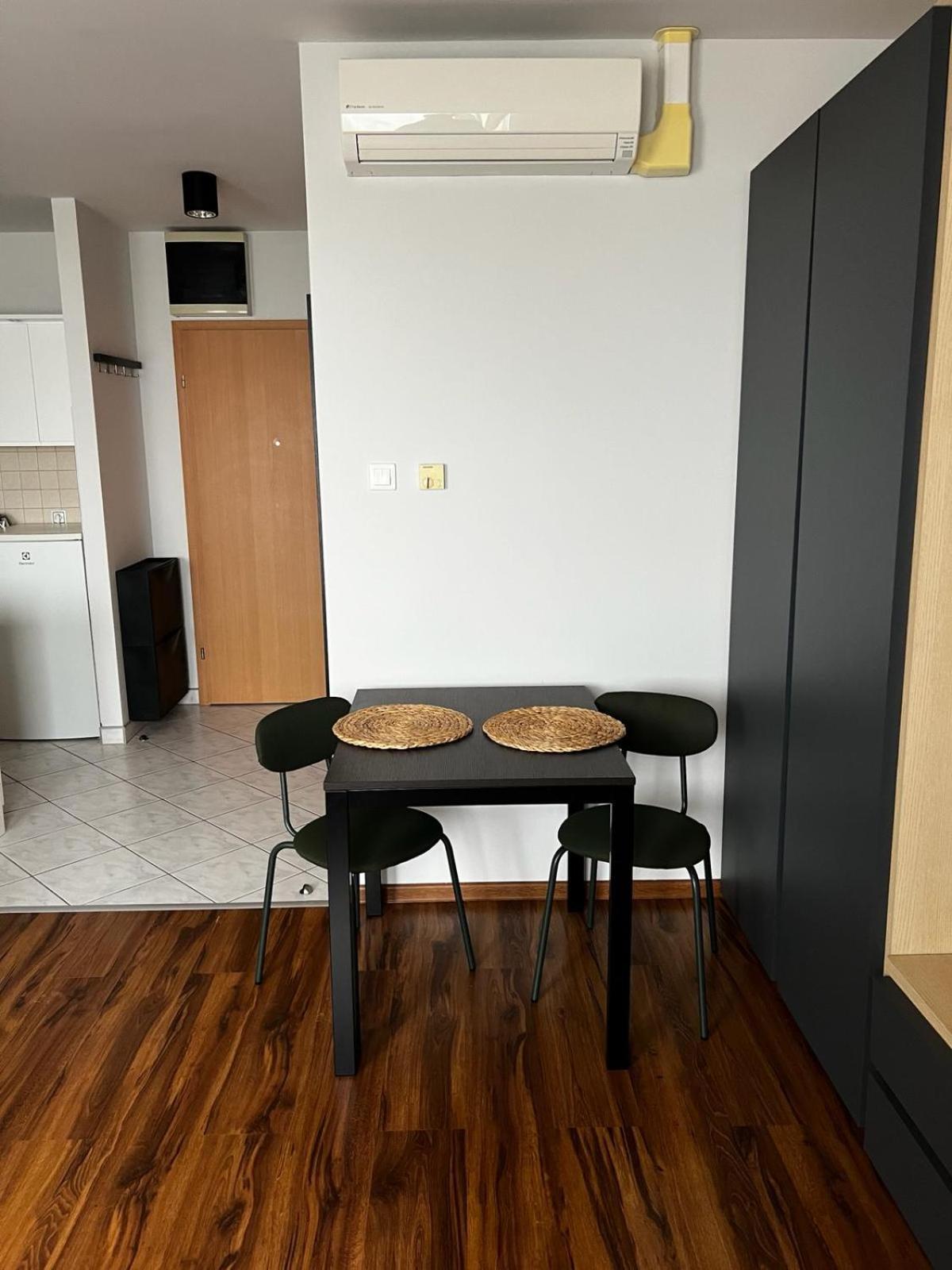 Delta Apart-House วรอตซวาฟ ภายนอก รูปภาพ
